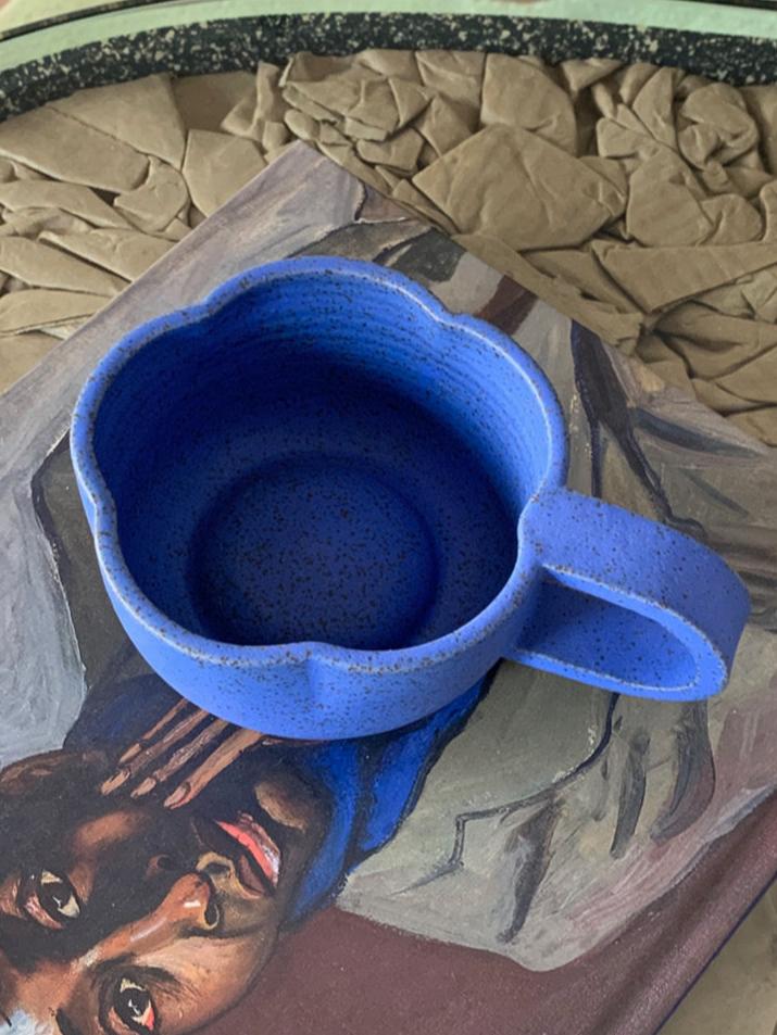 Flower Low Mug in Blue Speckle