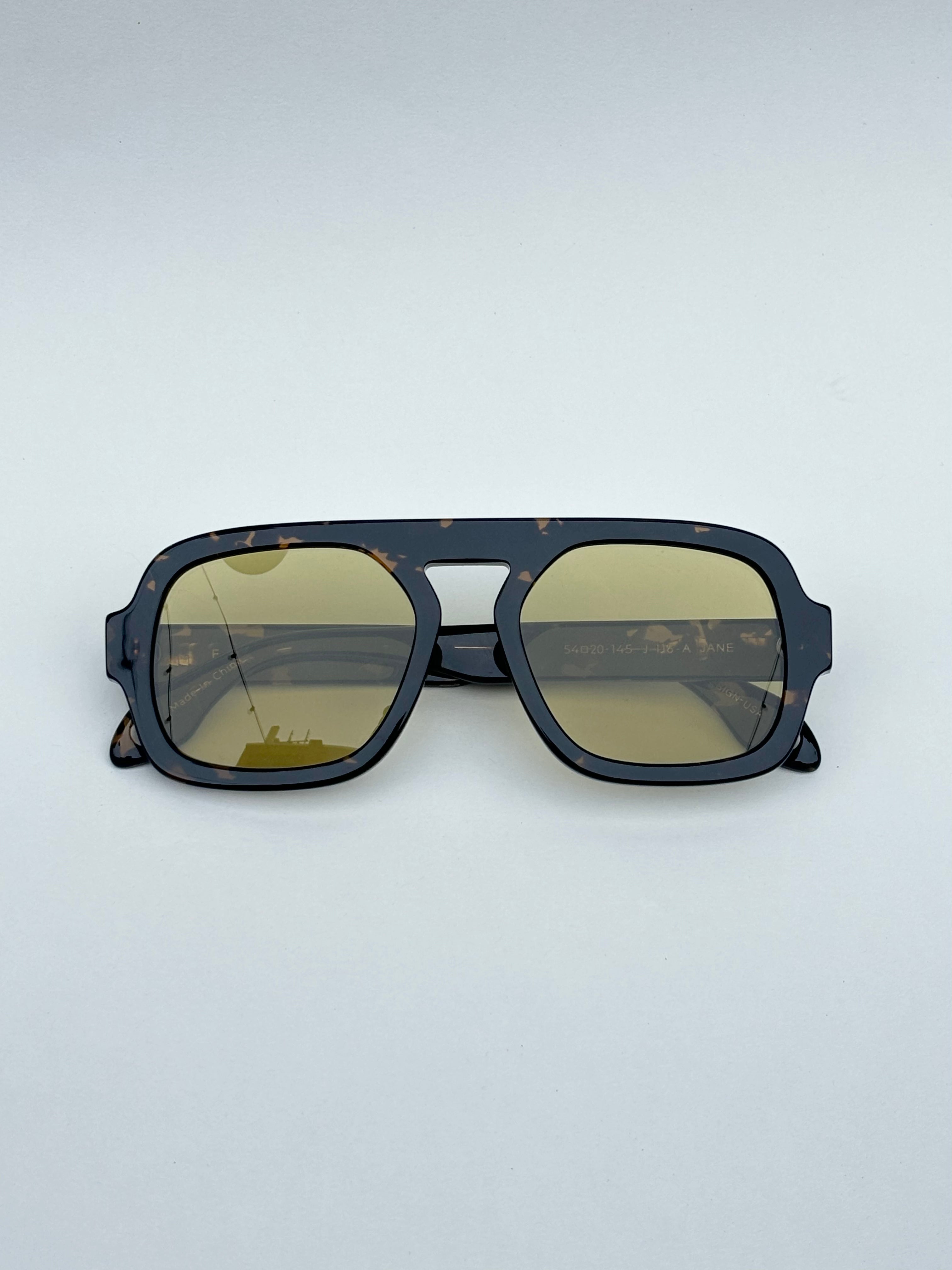 Jane in Dark Brown Tortoise Olive Green Lens