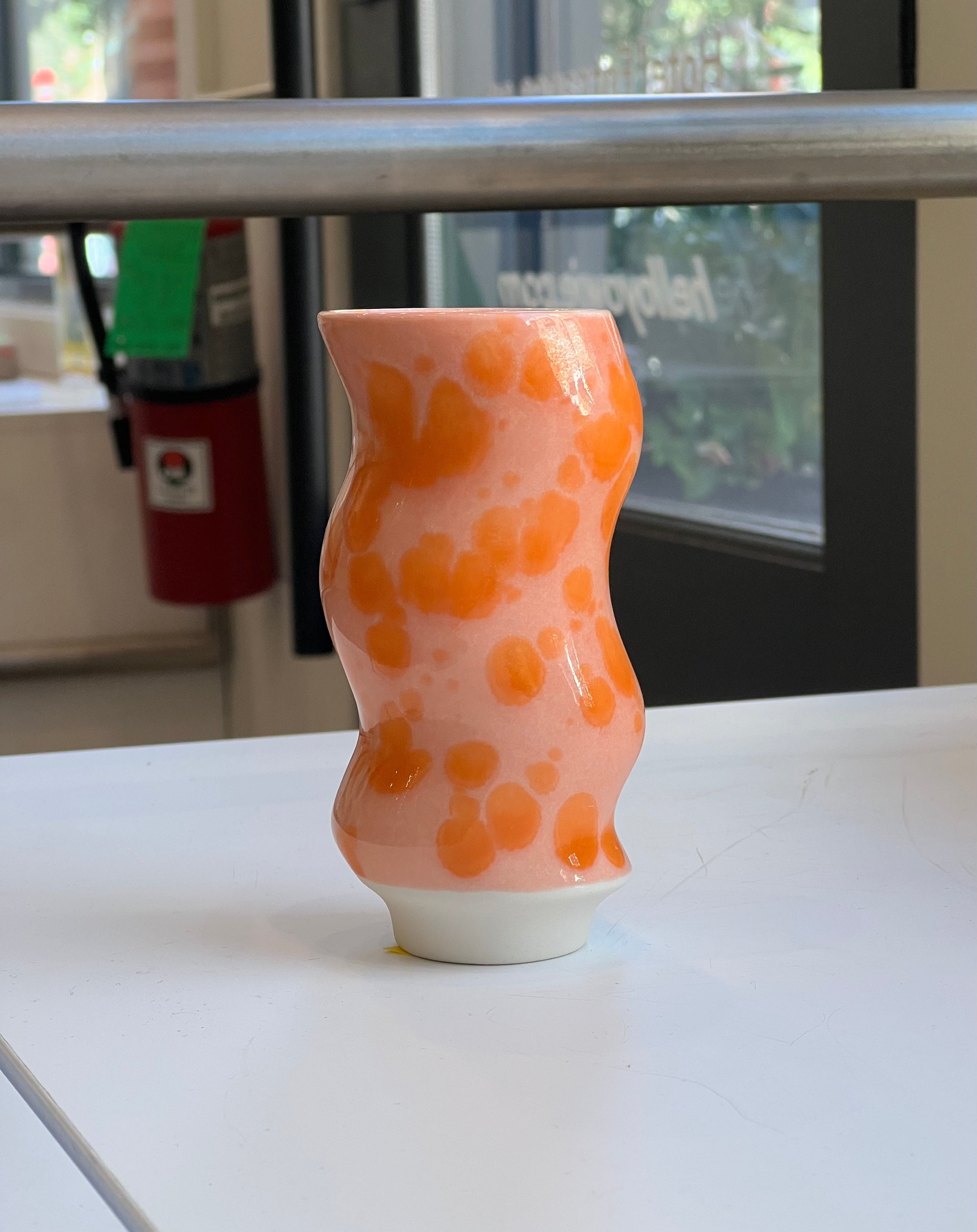 Small Hana Wave Vase