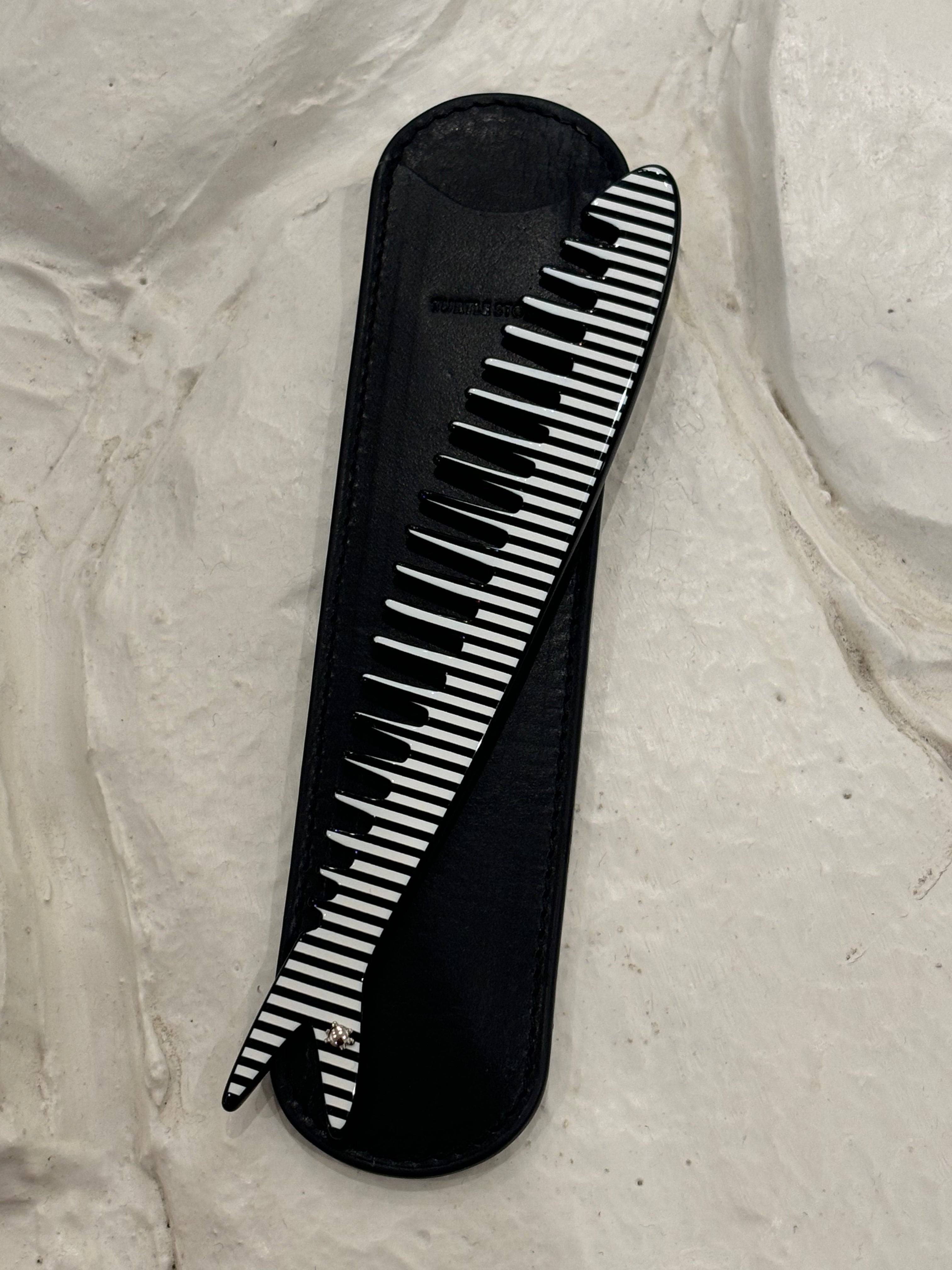 White Stripe Sardine Comb with Leather Pouch