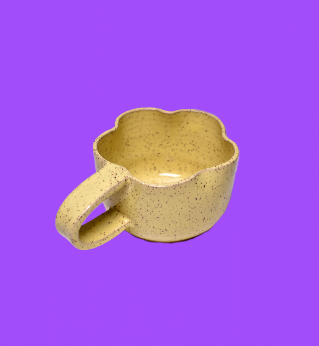 Flower Low Mug in Butter