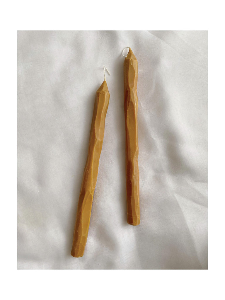 Soie London Hand Carved Taper Candle in Toffee