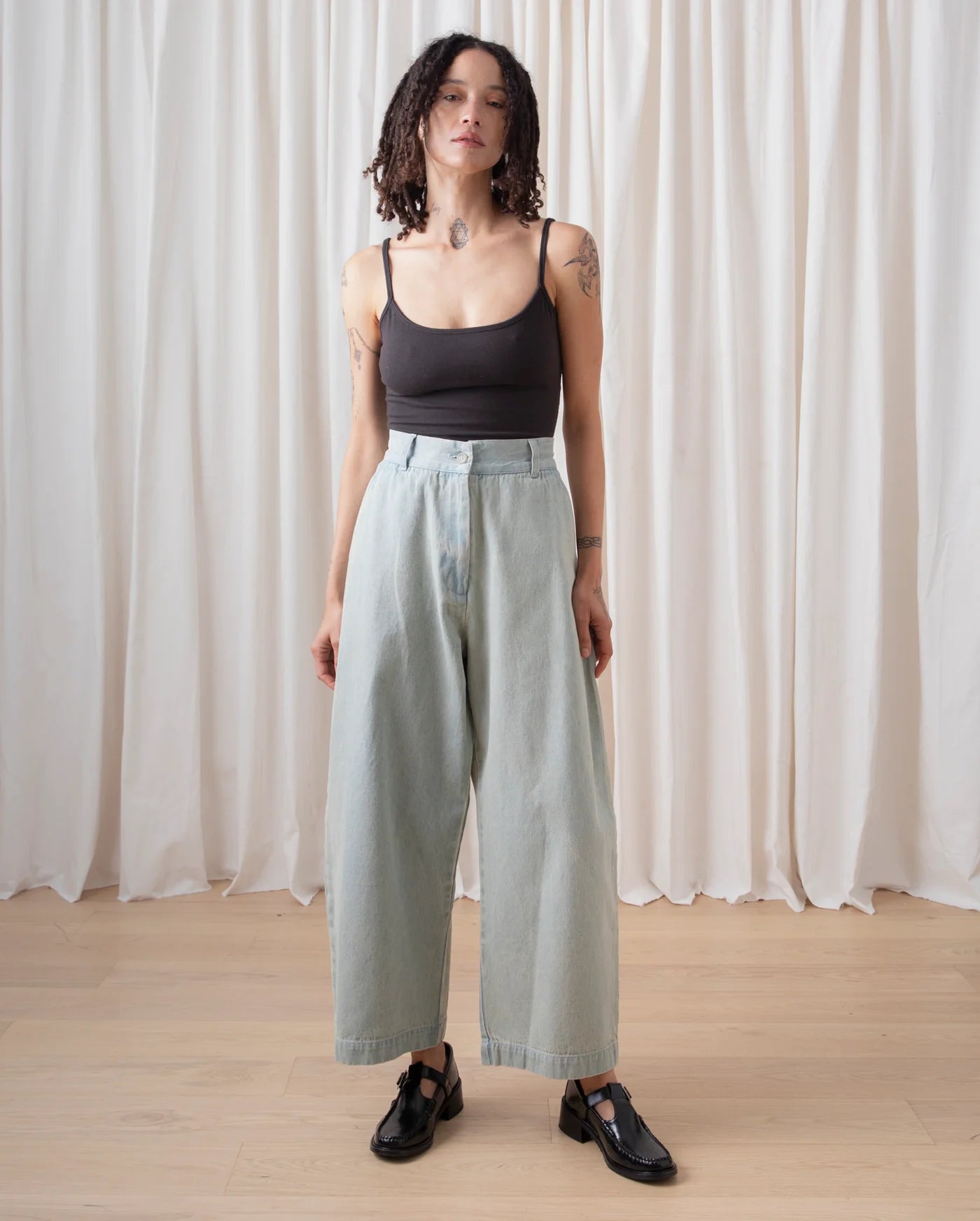 Loose Barrel Pant in Light Denim