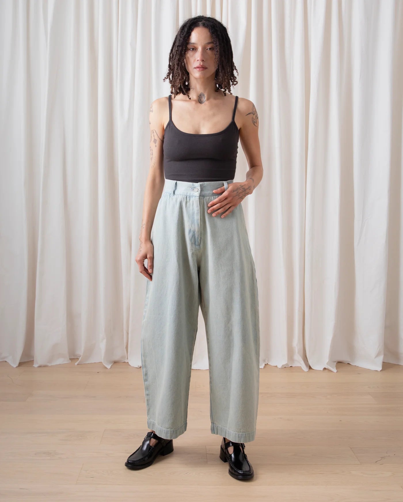 Loose Barrel Pant in Light Denim