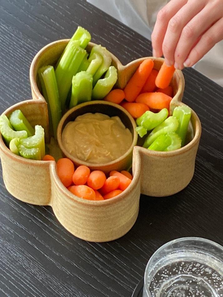 Flower Crudite in Tan