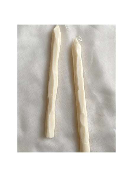 Soie London Hand Carved Taper Candle in White